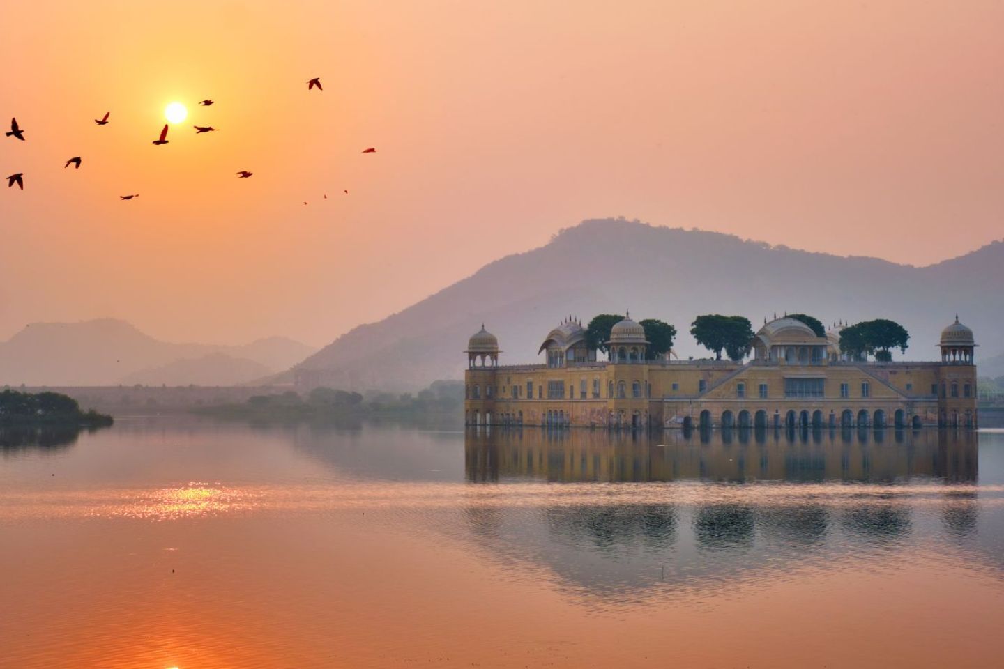 Watch sunset from Jal Mahal
